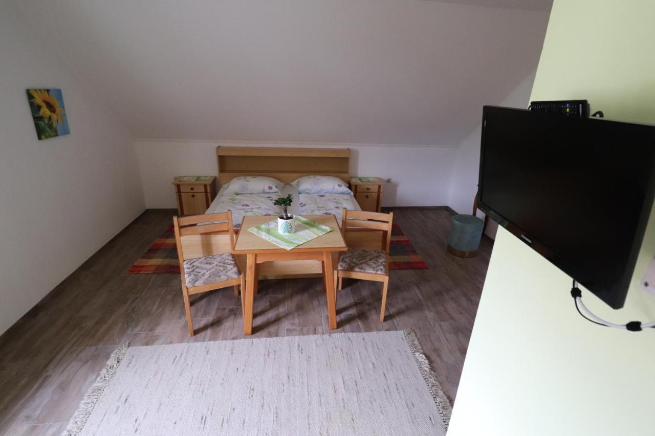 Gaestehaus Ulbl Kitzeck im Sausal Bagian luar foto