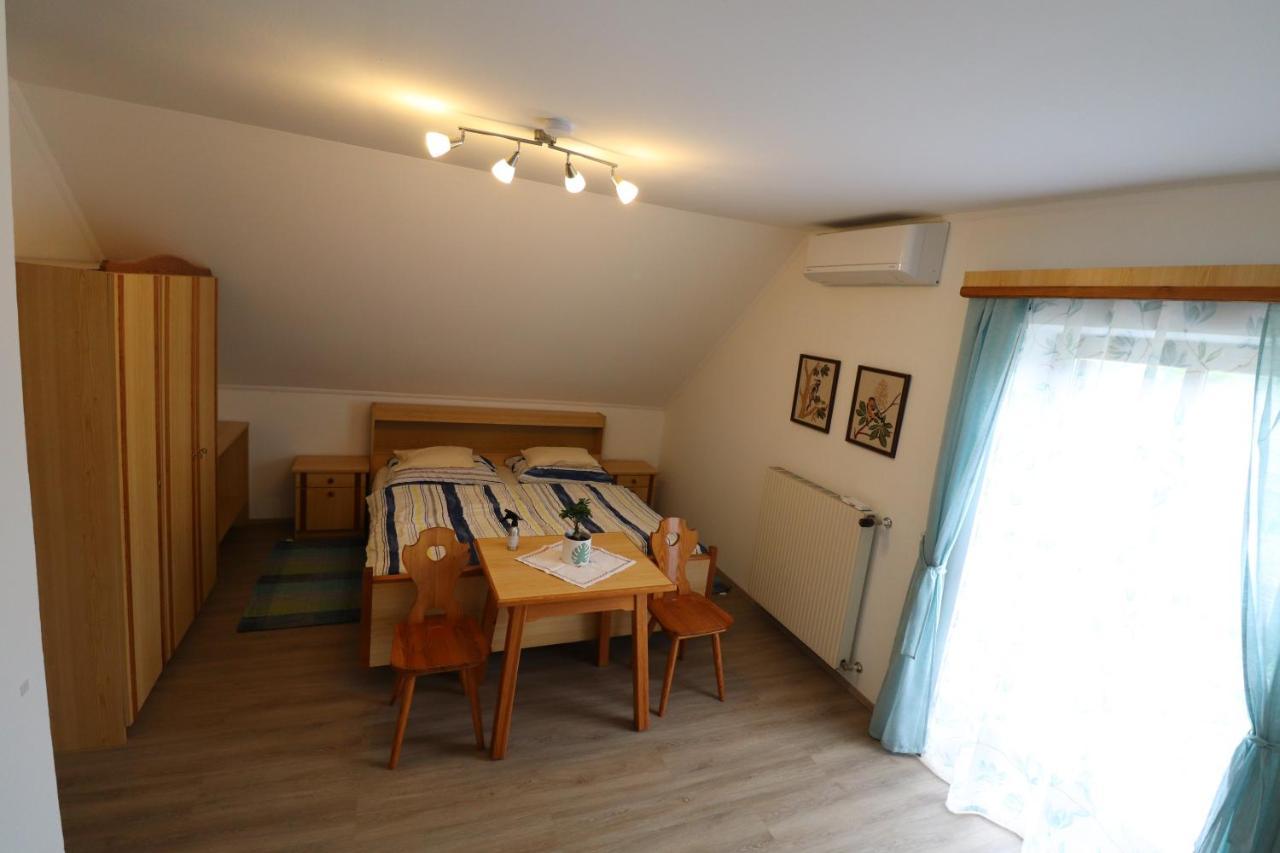 Gaestehaus Ulbl Kitzeck im Sausal Bagian luar foto